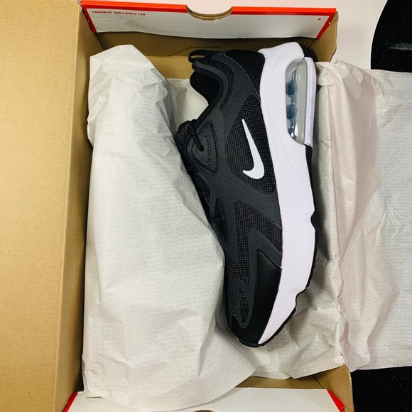 M AIR MAX 200 - Picture 10 of 11